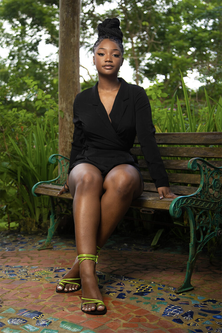 courtney walker feet