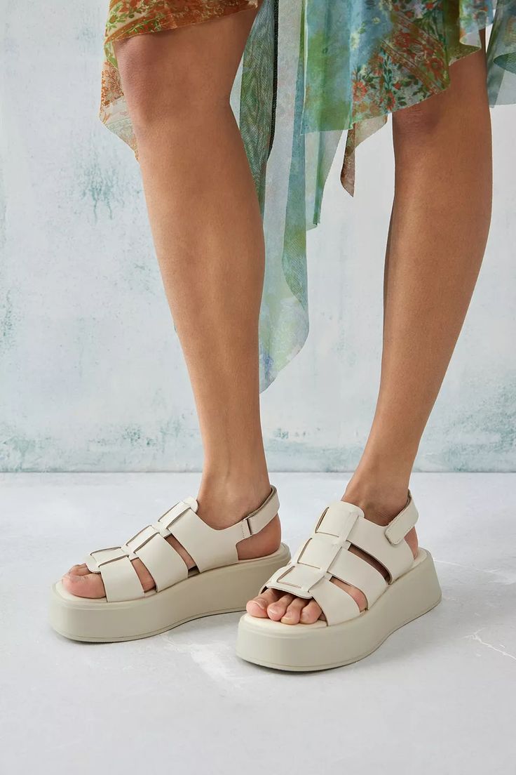 courtney white feet 5