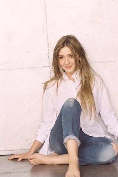 cozi zuehlsdorff feet 2