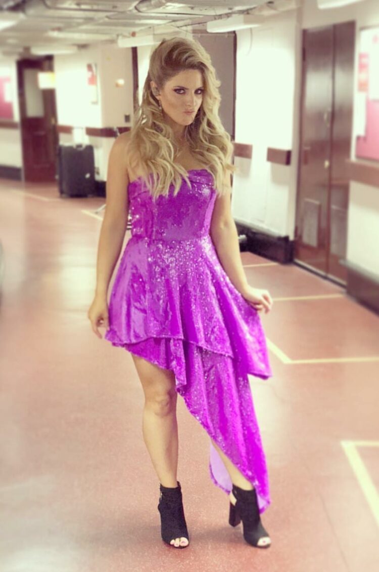 crissie rhodes feet 3