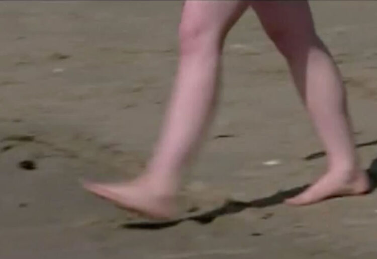 crista flanagan feet 2