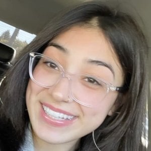 cristal lobaina feet 2