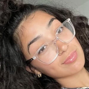 cristal lobaina feet