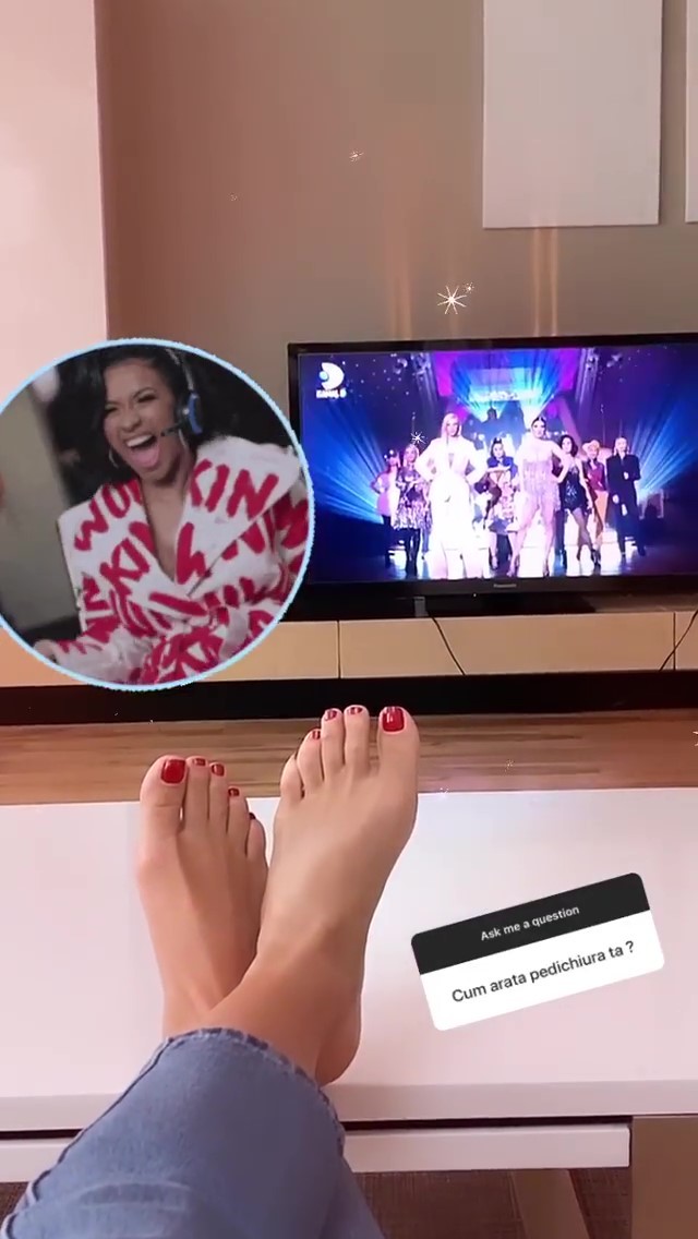 cristina kovani feet 4