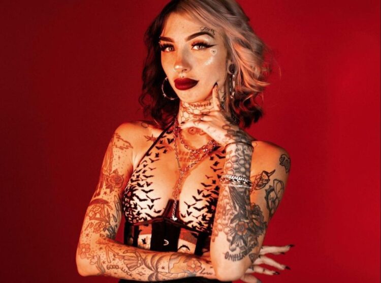 cruella morgan feet 4