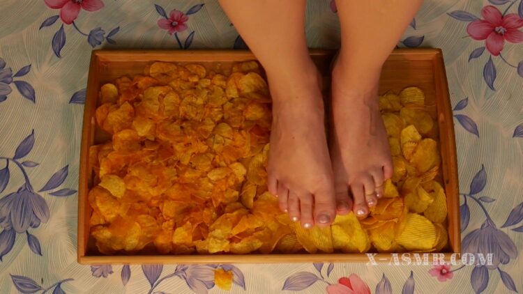 crunchy asmr feet