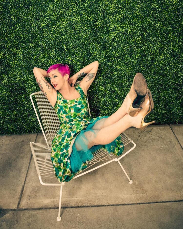 crystal lewis feet 2