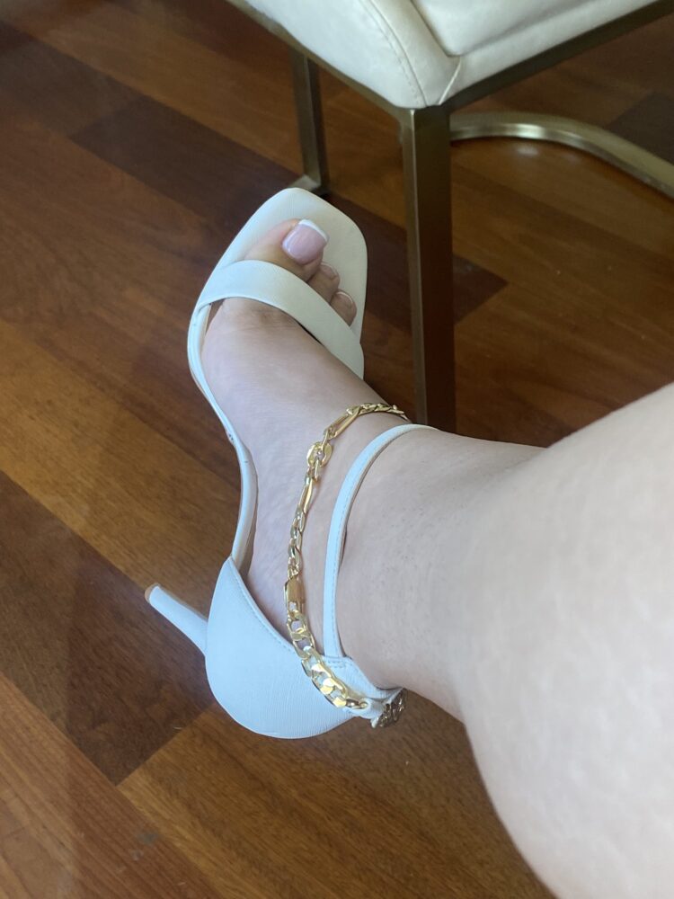 crystal ma feet 3