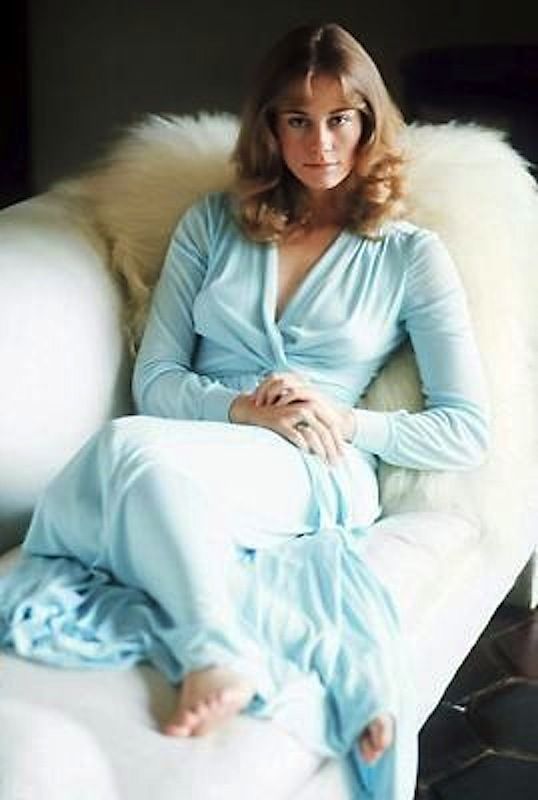 cybill shepherd feet 5