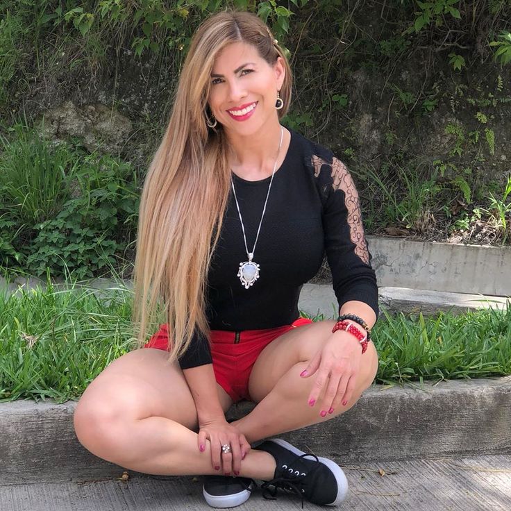 cynthia arana feet 5