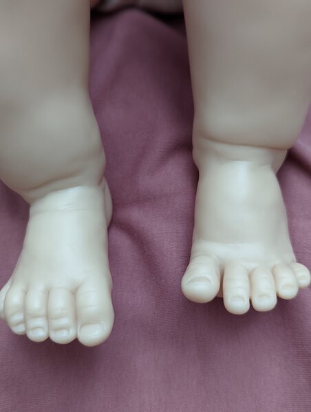 cynthia cardona feet 2