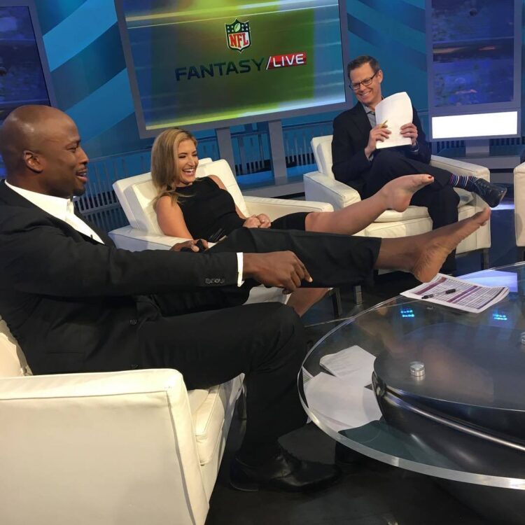 cynthia frelund feet 3