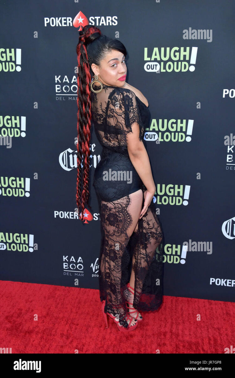 cynthia luciette feet 6