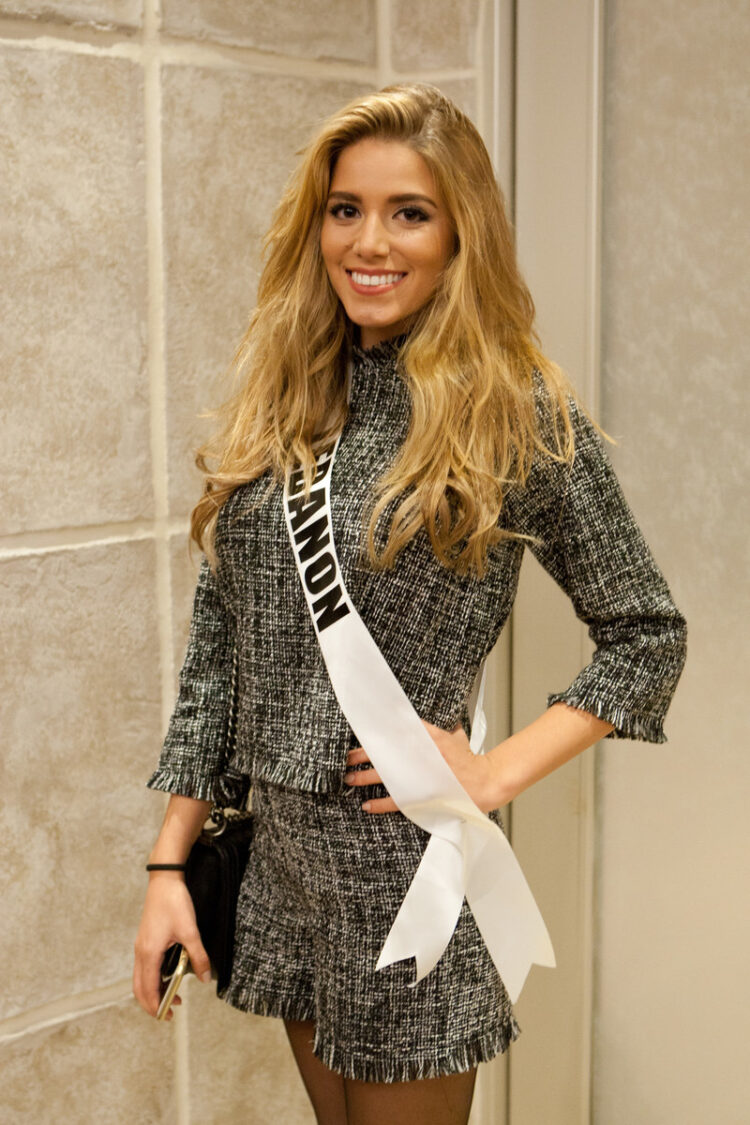 cynthia samuel feet 6