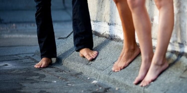 cynthiara alona feet 5