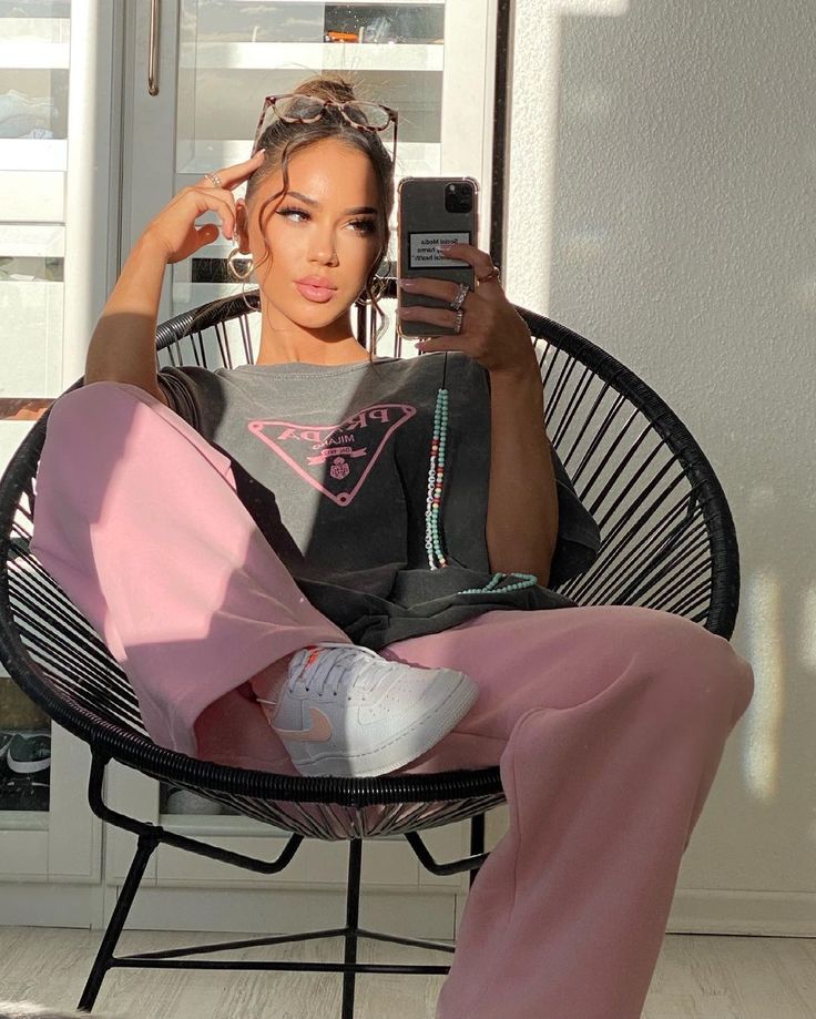 daisy wolanski feet 1