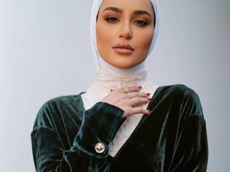 dalal al doub feet 6