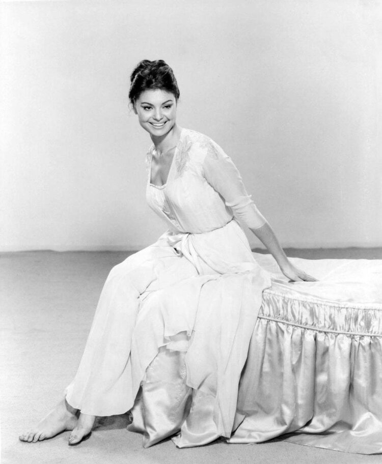 daliah lavi feet 1