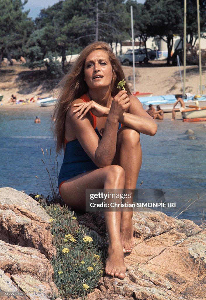 dalida feet 4