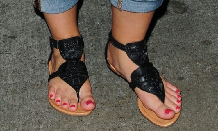 dallas lovato feet 4