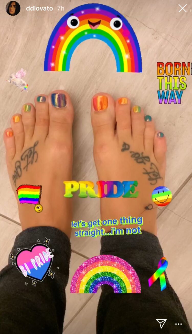 dallas lovato feet