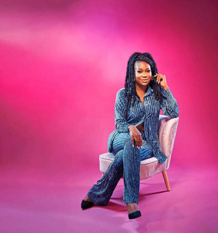 dami olonisakin feet 2 scaled