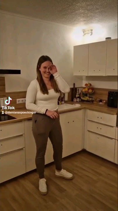 damiana spoeckinger feet 5