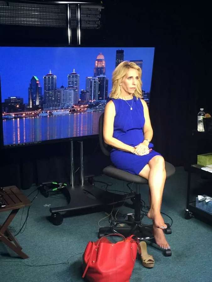 dana bash feet 3