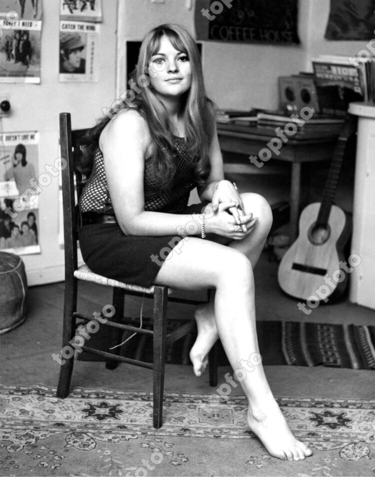 dana gillespie feet 2