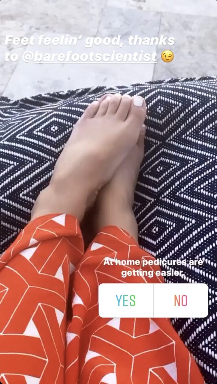 dana ward feet 4