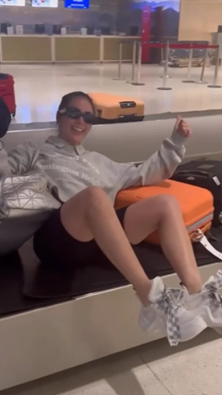 daneidy barrera rojas feet 3