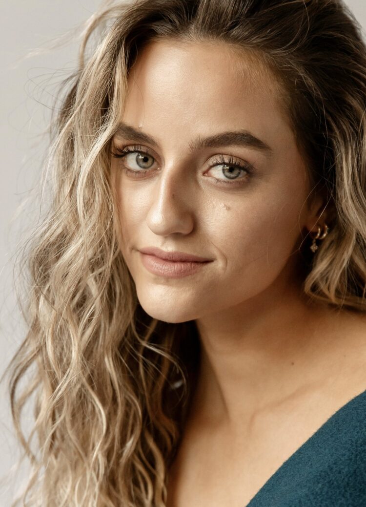 dani arribere feet 6