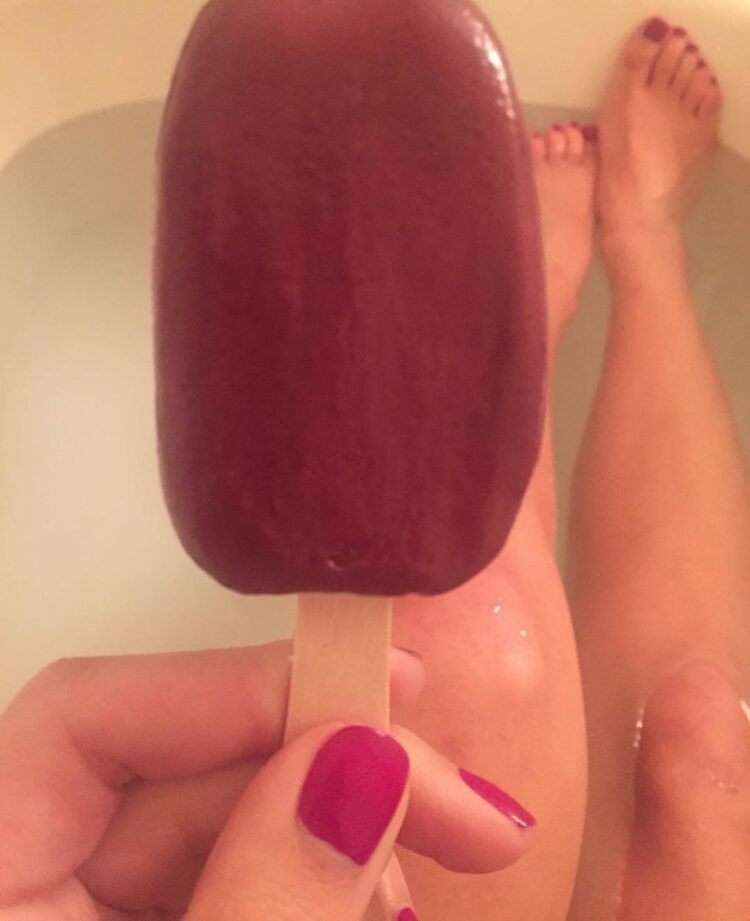 dani fernandez feet 3