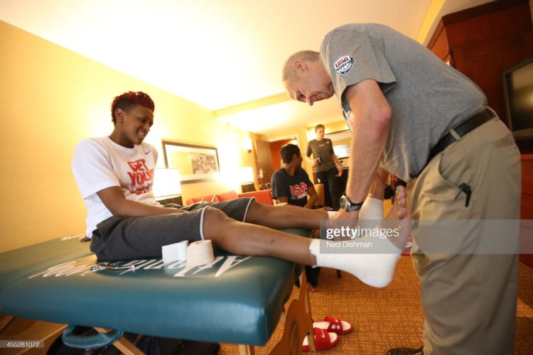 dani robinson feet 1