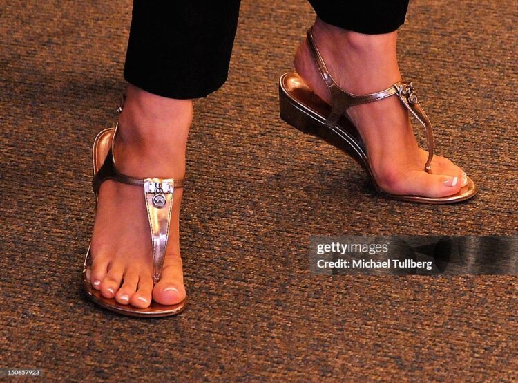 danica mckellar feet 5