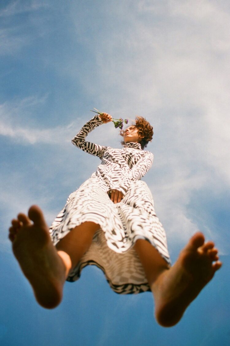 daniela andrade feet 1