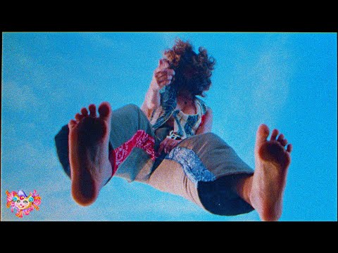 daniela andrade feet 6