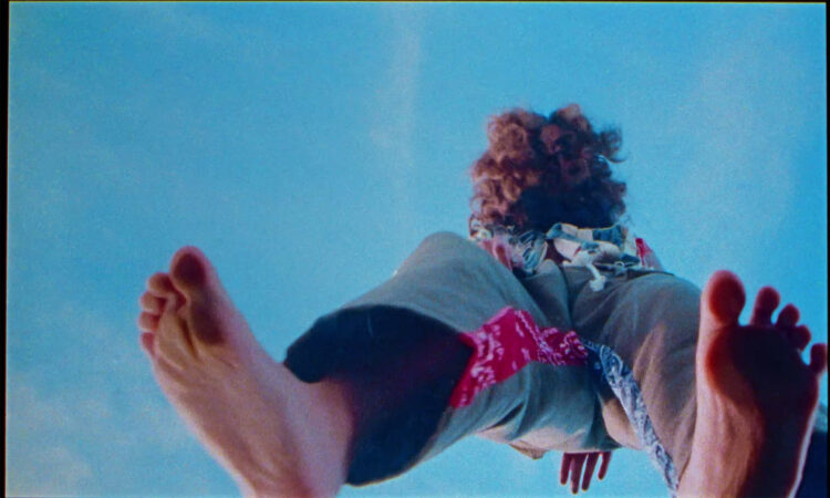 daniela andrade feet