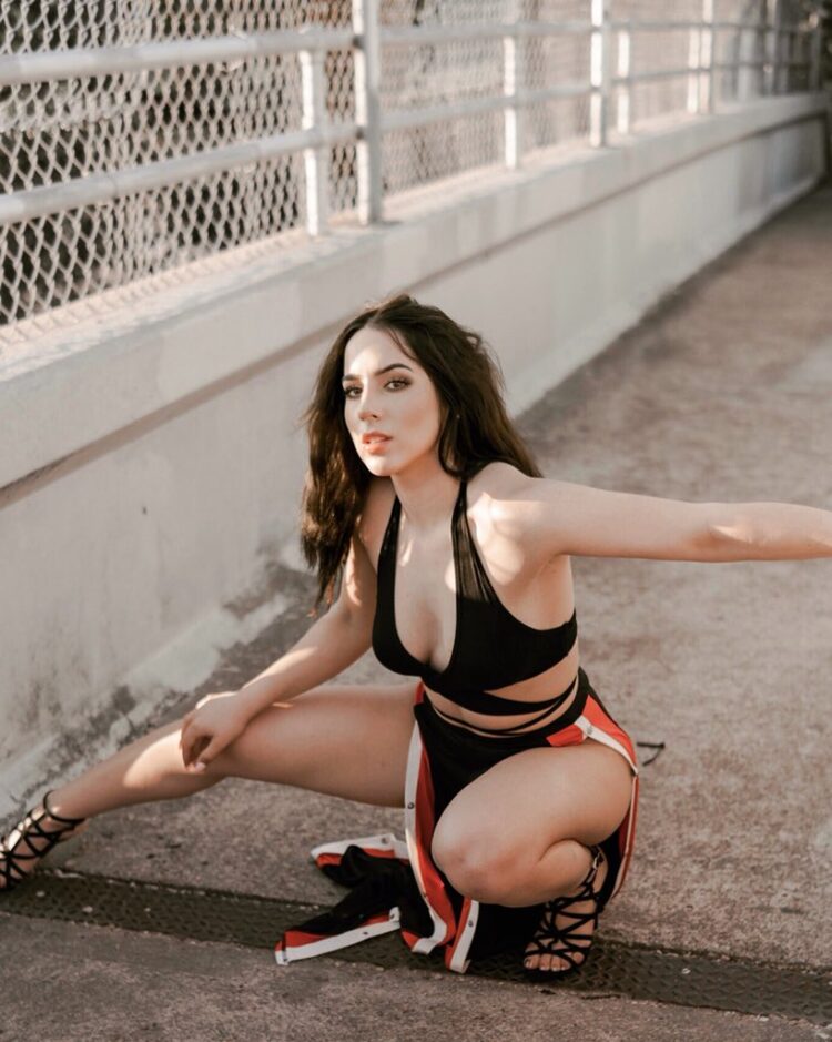 daniela camacho feet