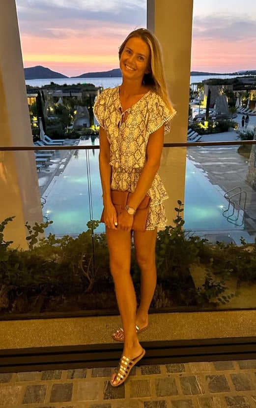 daniela knight feet 2