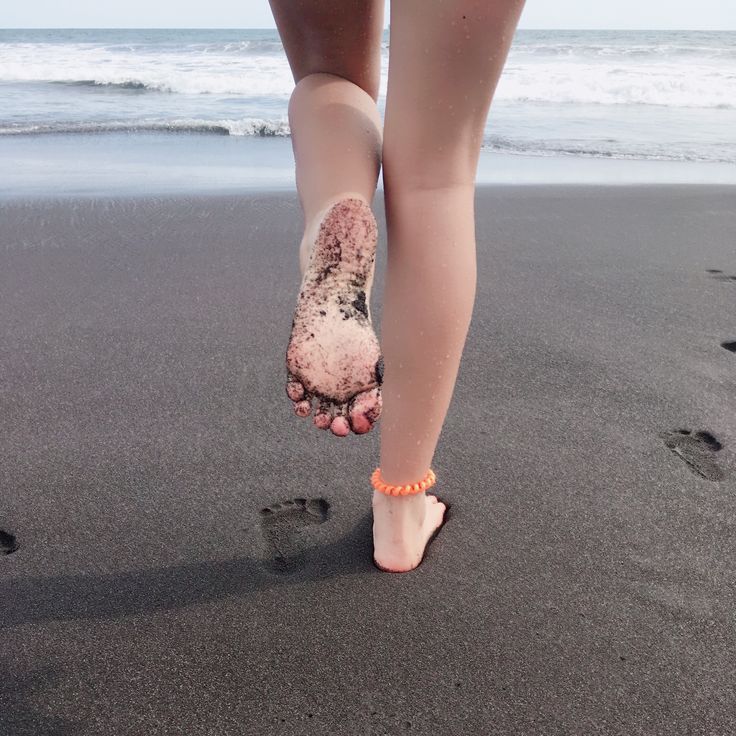 daniela morales feet 2