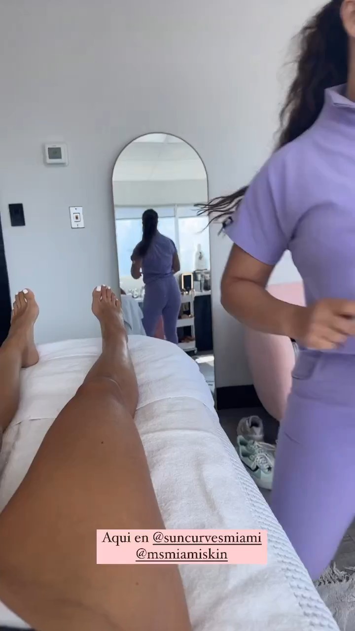 daniela ospina feet 2
