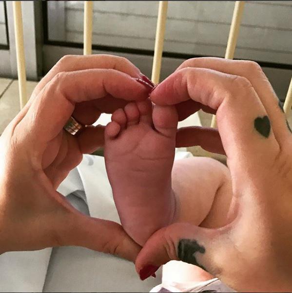 daniela pimenta feet 2