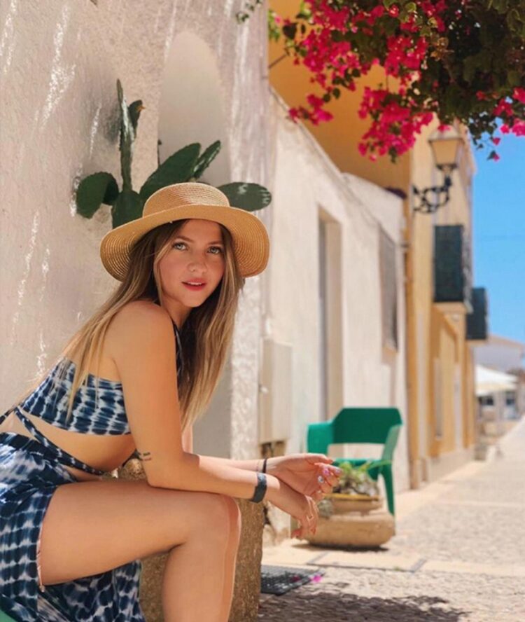 daniela villaroel feet 1