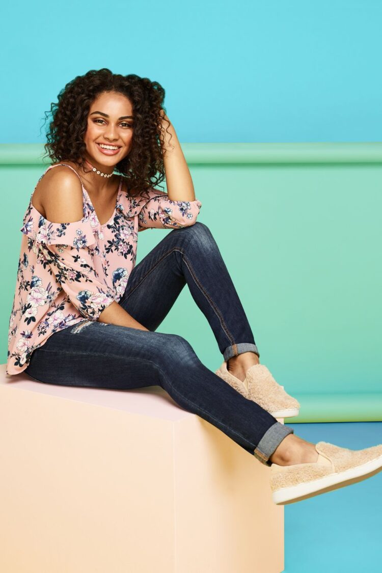 daniella perkins feet 4