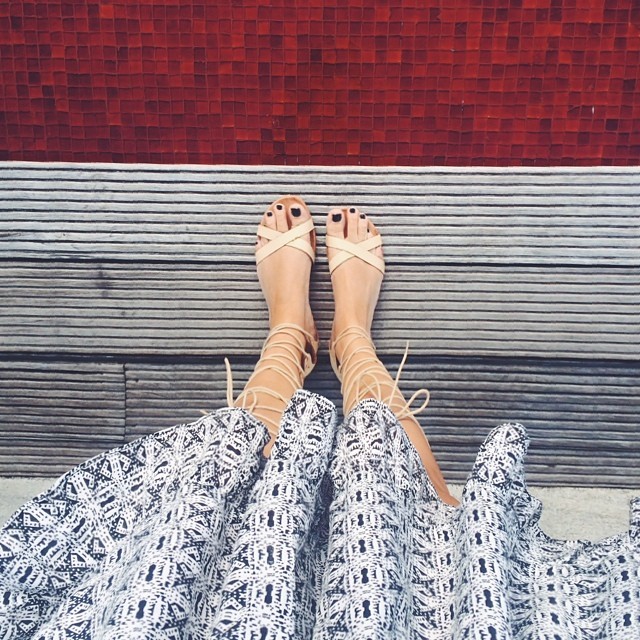 danielle bernstein feet 4