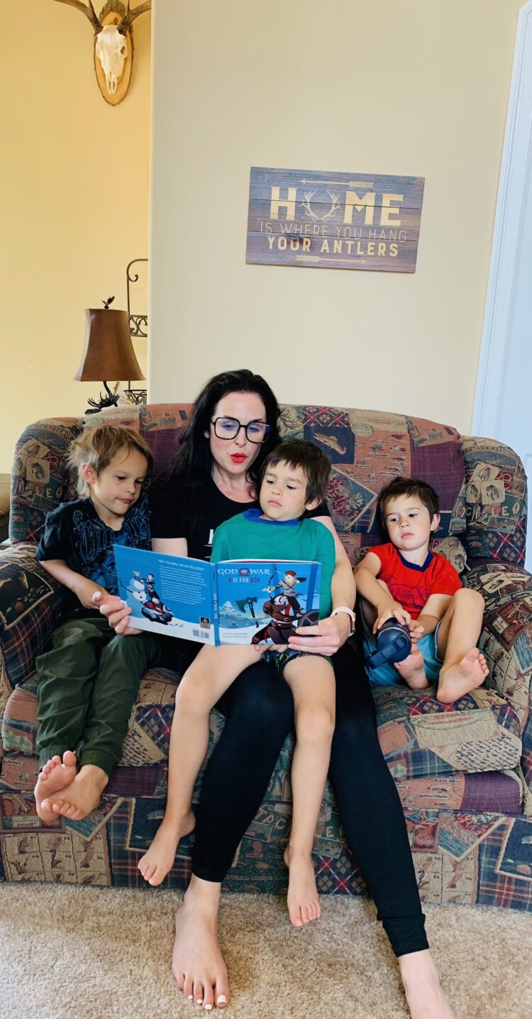 danielle bisutti feet 5