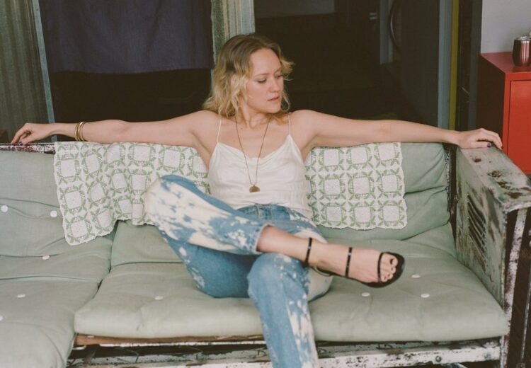 danielle burgess feet 1