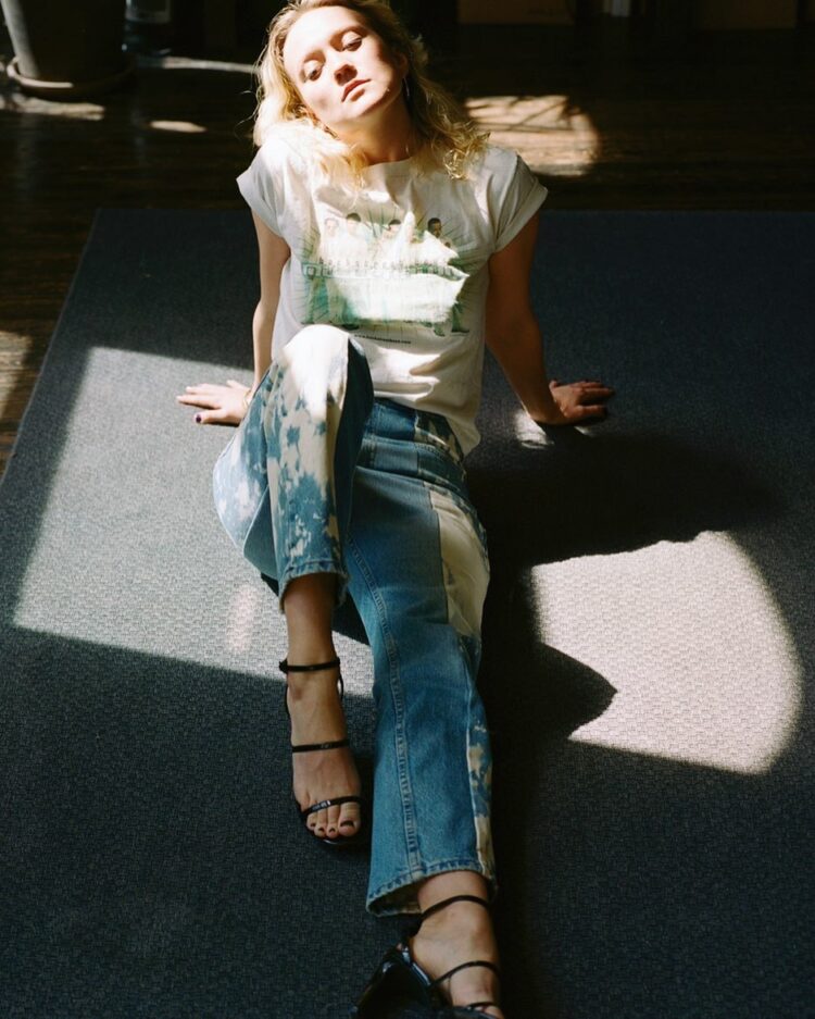 danielle burgess feet 3