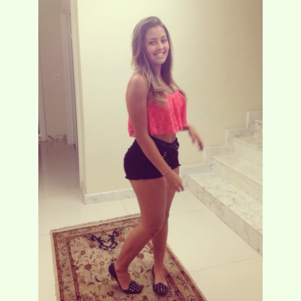 danielle favatto feet 4